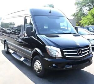 Mercedes Sprinter Limo (1)