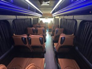 Mercedes Sprinter Van 18 (10)