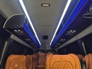 Mercedes Sprinter Van 18 (9)