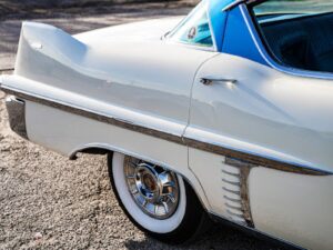 1957 Cadillac Sedan De Ville-11