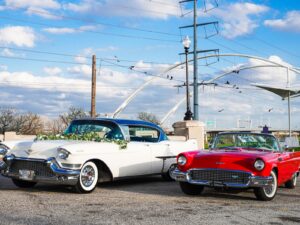 1957 Cadillac Sedan De Ville-12